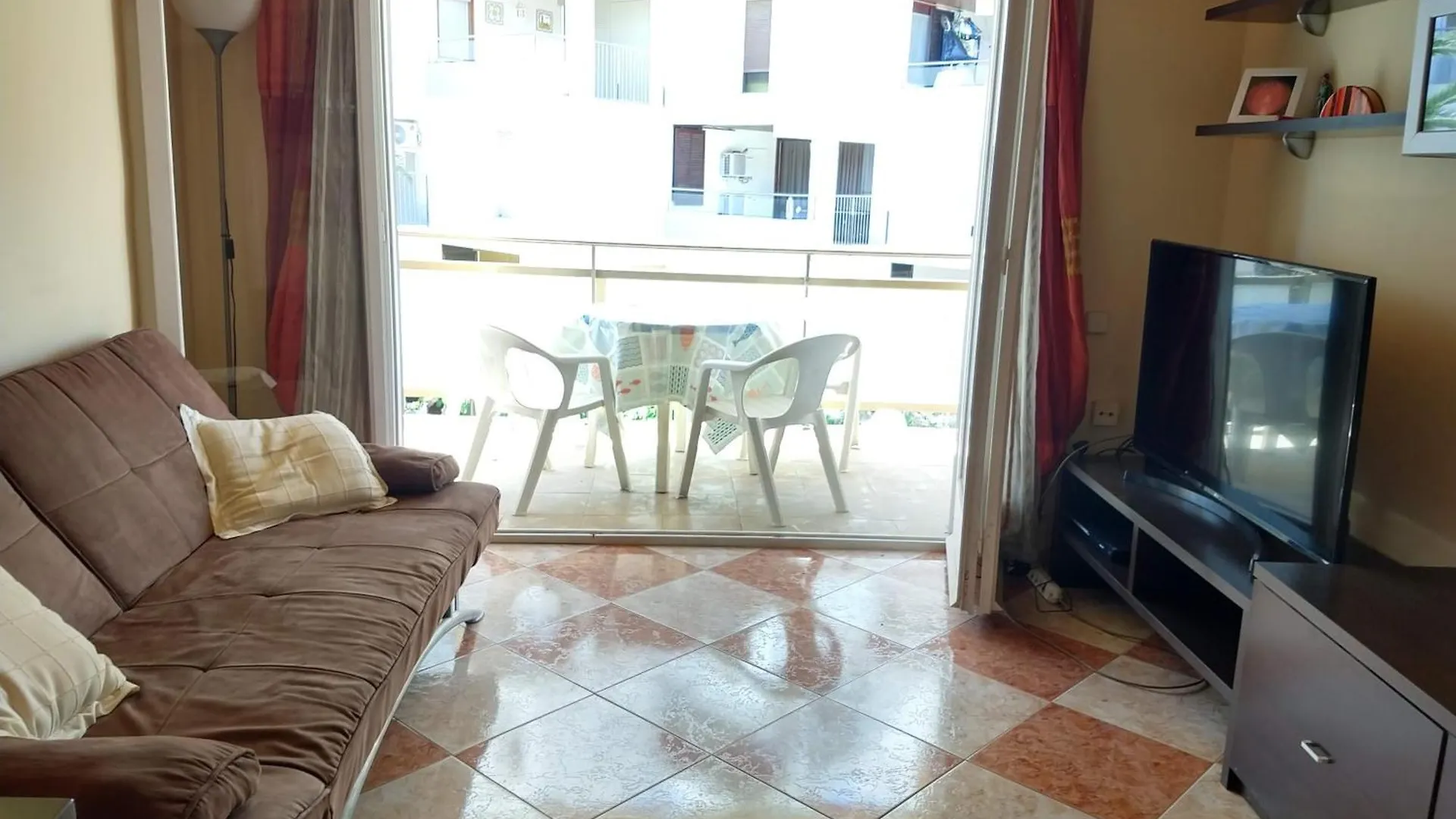 Estupendo apartamento en el edificio DMS1 en La Pineda España