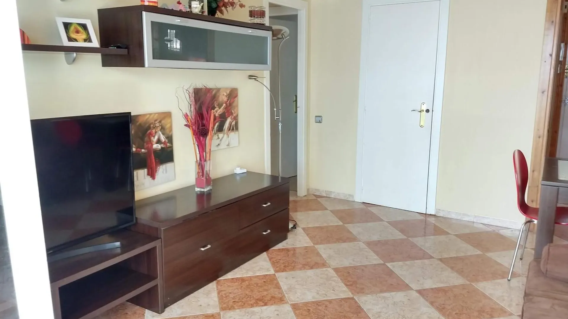 Estupendo apartamento en el edificio DMS1 en La Pineda España